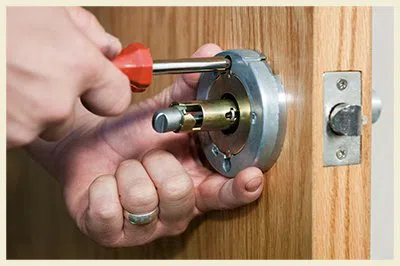 Riverside IL Locksmith Store Riverside, IL 708-375-5846 - 10-residential-lockouts